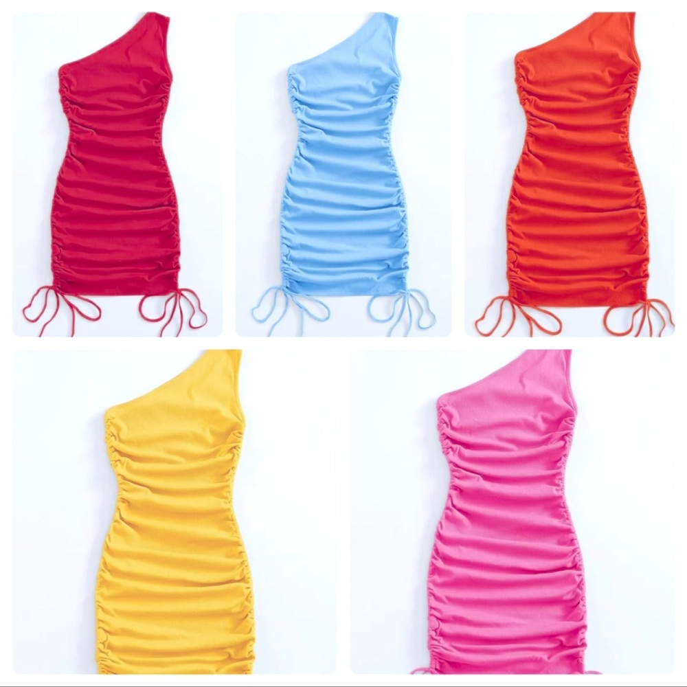 Same Dress Different Colors!